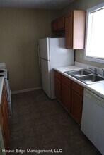 200 Westridge Dr in Acworth, GA - Building Photo - Building Photo