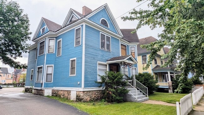property at 721 S Rose St