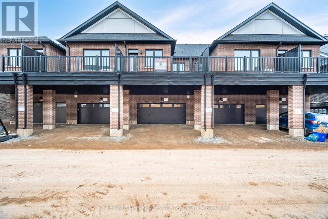 3242 Sixth Line in Oakville, ON - Building Photo