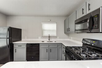 203 N Milby St in Houston, TX - Building Photo - Building Photo
