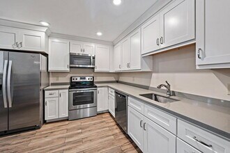 25 Lexington Ln W in Palm Beach Gardens, FL - Building Photo - Building Photo