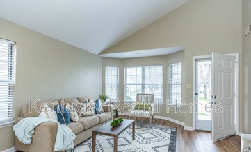 332 Bradford Colony Dr in Lexington, KY - Building Photo - Building Photo