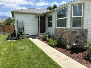 192 Kellogg St in Lone Pine, CA - Building Photo - Building Photo