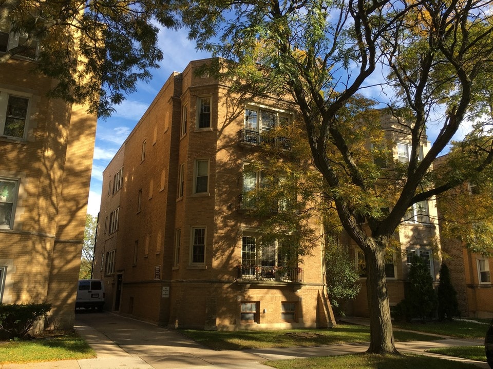 2150 W Arthur Ave in Chicago, IL - Foto de edificio