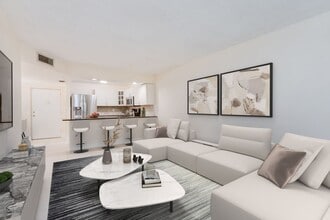 3000 NE 5TH TE-110-A in Wilton Manors, FL - Building Photo - Building Photo