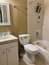 20805 NE 8th Ct in Miami, FL - Building Photo - Building Photo