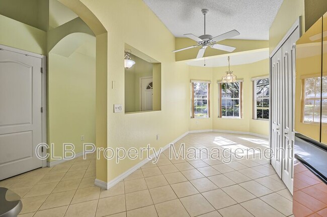 36 Old Macon Dr in Ormond Beach, FL - Building Photo - Building Photo