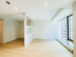 133 Seaport Blvd in Boston, MA - Building Photo - Building Photo