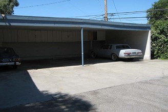 1111 W Hamilton Ave in Campbell, CA - Building Photo - Building Photo