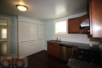 241 Valley Ave NW in Grand Rapids, MI - Building Photo - Building Photo