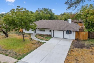 733 Greenland Way in Grand Prairie, TX - Building Photo - Building Photo