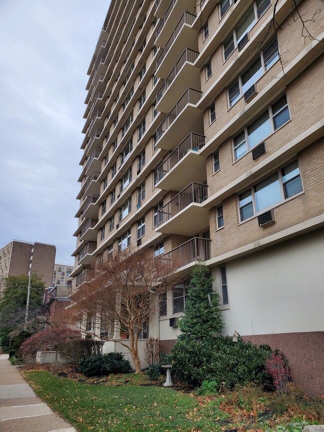 1301 N Harrison St, Unit 301 in Wilmington, DE - Building Photo - Building Photo