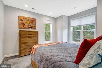 12258 Sessile Commons in Fairfax, VA - Building Photo - Building Photo