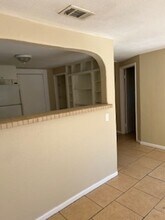 10016 N 14th St in Tampa, FL - Building Photo - Building Photo