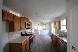 2017 Parksville Way in Cedar Park, TX - Building Photo - Building Photo