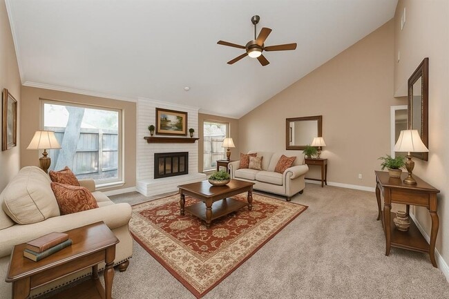 11923 Briar Forest Dr in Houston, TX - Building Photo - Building Photo