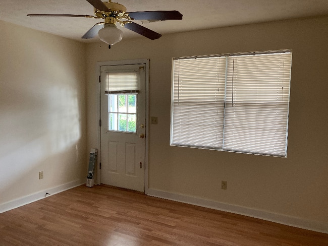 627 Windcrest Dr in Dublin, GA - Building Photo - Building Photo