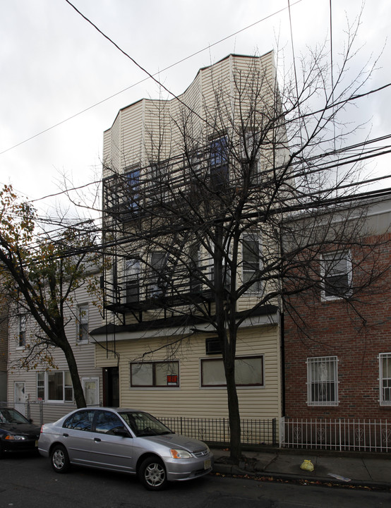 95 Beacon Ave in Jersey City, NJ - Building Photo