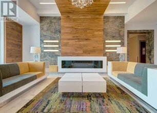 7890 Bathurst St in Vaughan, ON - Building Photo - Building Photo