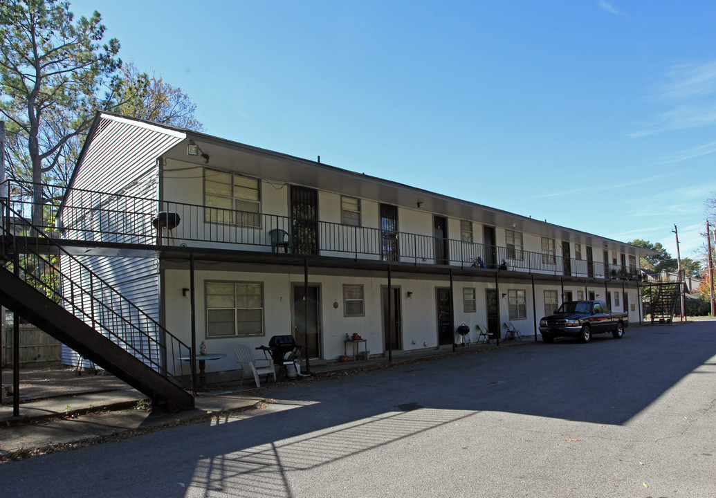 High Point Terrace Apt in Memphis, TN - Building Photo