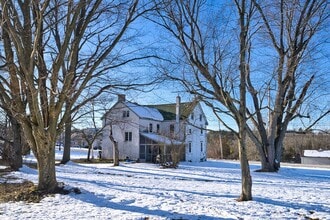 2524 Quakertown Rd in Pennsburg, PA - Building Photo - Building Photo
