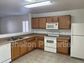 16183 W Redfield Rd in Surprise, AZ - Building Photo - Building Photo