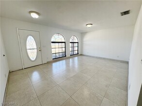 630 105th Ave N in Naples, FL - Building Photo - Building Photo