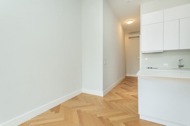 461 Massachusetts Ave in Boston, MA - Building Photo - Building Photo
