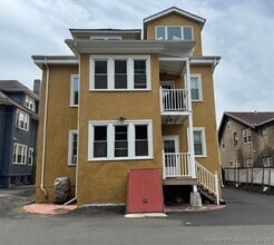 760 Farmington Ave in West Hartford, CT - Building Photo - Building Photo