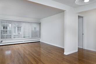 5457 W Edmunds St, Unit 1A in Chicago, IL - Building Photo - Building Photo