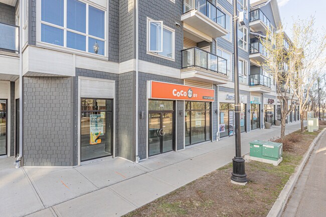 Victoria Crossing in Edmonton, AB - Building Photo - Building Photo