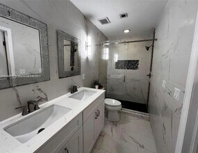 12591 NW 57th Pl in Coral Springs, FL - Building Photo - Building Photo