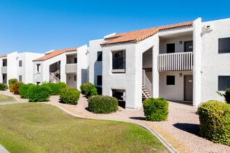 Avia McCormick Ranch in Scottsdale, AZ - Building Photo - Building Photo