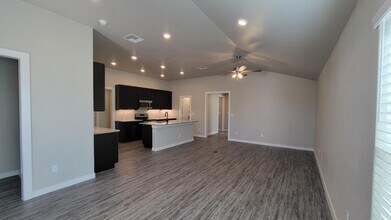 3625 Valencia Ave in Lubbock, TX - Building Photo - Building Photo
