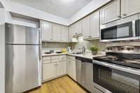Stainless Kitchen Upgrade - Harvard Square Apartments in Columbus, Ohio