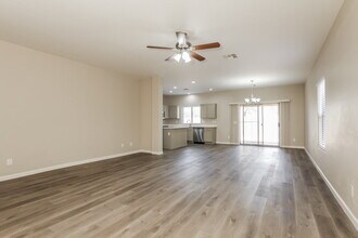 1607 S 79th Ln in Phoenix, AZ - Building Photo - Building Photo