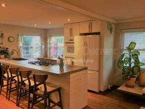 5306 W Kentucky Ave in Lakewood, CO - Foto de edificio - Building Photo