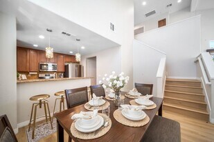 52154 Rosewood in La Quinta, CA - Building Photo