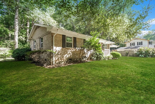 599 Plainville Dr SW in Atlanta, GA - Building Photo - Building Photo