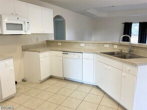 2323 NE 26th St in Cape Coral, FL - Building Photo - Building Photo