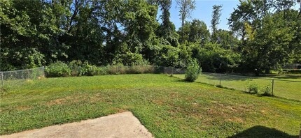 1103 Mallard Pl in Bentonville, AR - Building Photo - Building Photo