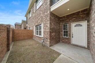 2865 Westhollow Dr in Houston, TX - Building Photo - Building Photo