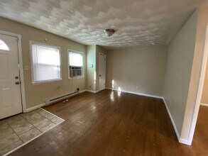 1109 Hillside Ave-Unit -D in Norfolk, VA - Building Photo - Building Photo