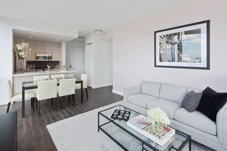 306 Gold St-Unit -14F in Brooklyn, NY - Building Photo - Building Photo