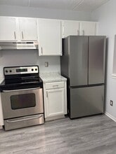 2866 Somerset Park Dr, Unit 202 in Tampa, FL - Building Photo - Building Photo