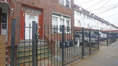 442 Milford St in Brooklyn, NY - Building Photo - Building Photo