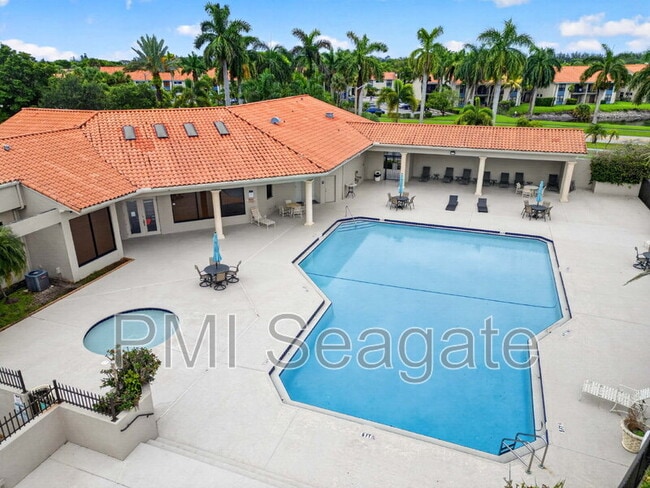 property at 1543 Lake Crystal Dr