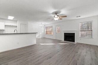 122 S Walden Elms Cir in Spring, TX - Building Photo - Building Photo