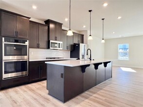 916 Sugar Vista Cir in Buford, GA - Building Photo - Building Photo