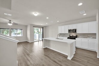 1829 Leander Dr in Leander, TX - Building Photo - Building Photo